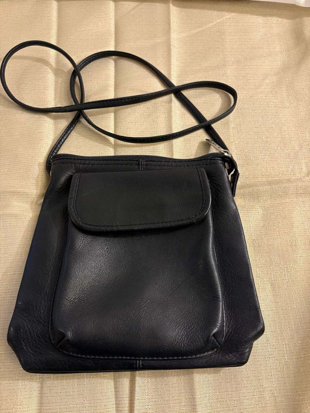 G.H. Bass & Co. Small Black Leather Crossbody Bag with Front Flap Pocket